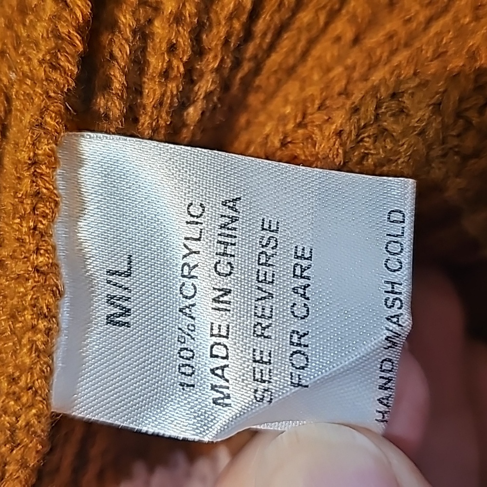 2/$20 Wishlist M/L Multi Ribbed Sweater - Picture 8 of 9